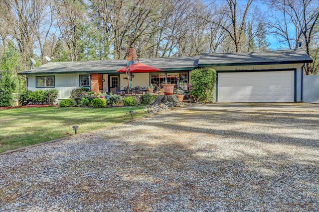 14017 Lague Ln, Grass Valley, CA 95949