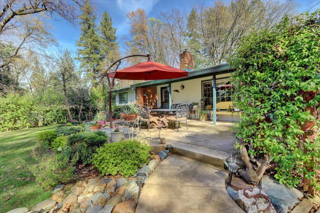 14017 Lague Ln, Grass Valley, CA 95949