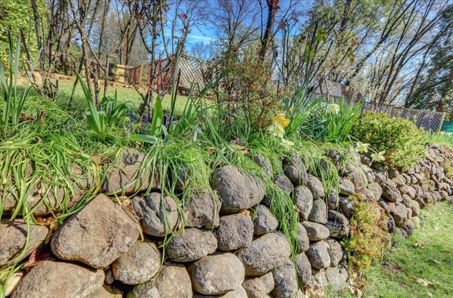 14017 Lague Ln, Grass Valley, CA 95949