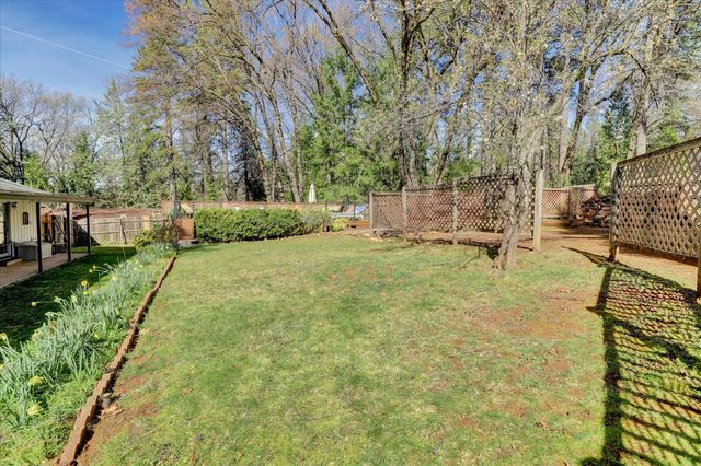 14017 Lague Ln, Grass Valley, CA 95949