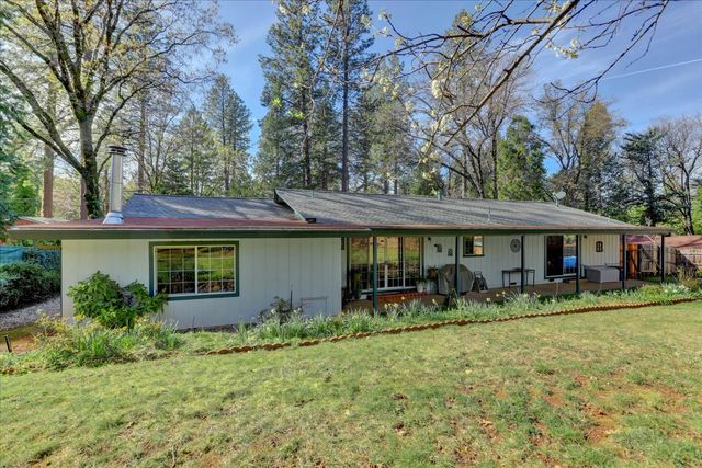 14017 Lague Ln, Grass Valley, CA 95949