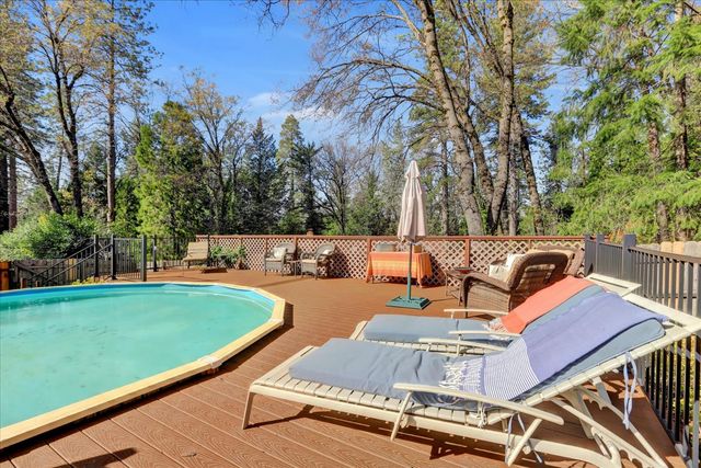 14017 Lague Ln, Grass Valley, CA 95949