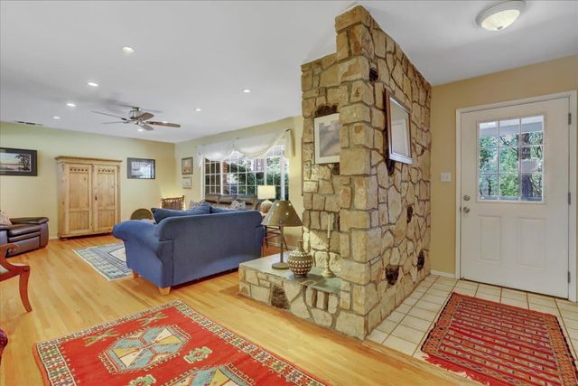 14017 Lague Ln, Grass Valley, CA 95949