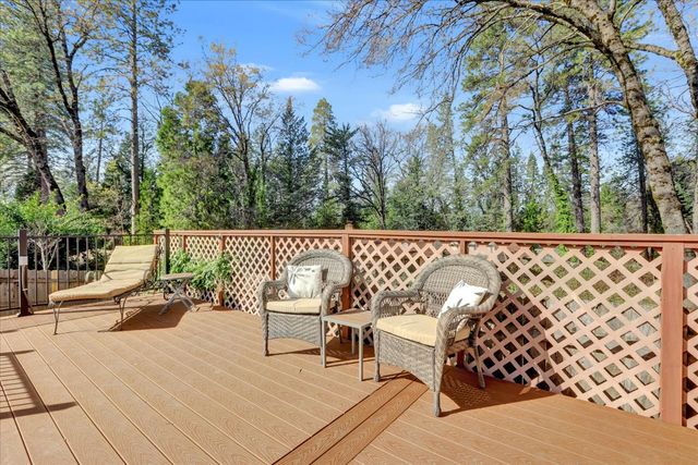 14017 Lague Ln, Grass Valley, CA 95949