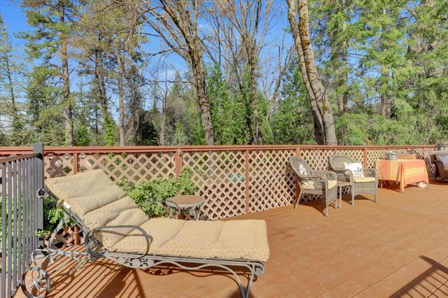 14017 Lague Ln, Grass Valley, CA 95949