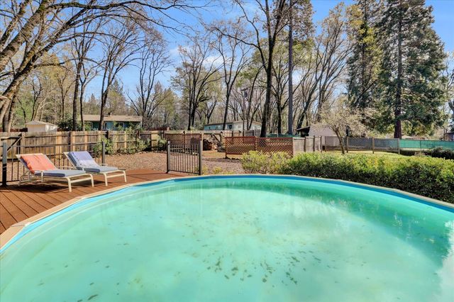 14017 Lague Ln, Grass Valley, CA 95949