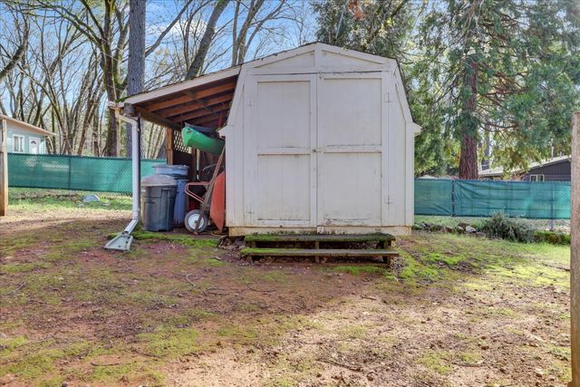 14017 Lague Ln, Grass Valley, CA 95949