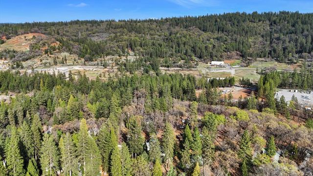 14017 Lague Ln, Grass Valley, CA 95949