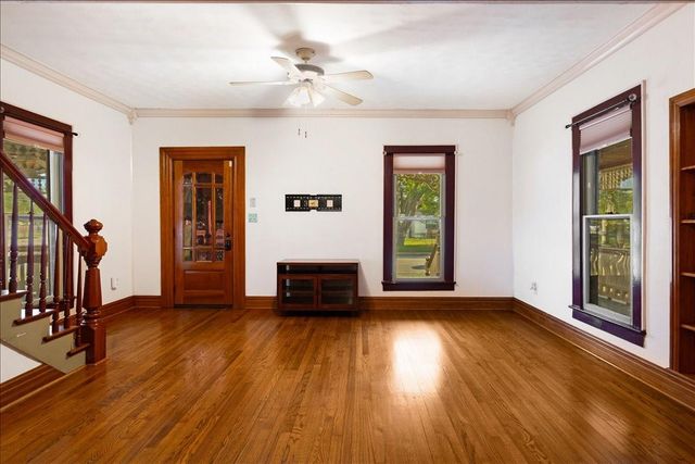 816 W Adoue Street, Alvin, TX 77511