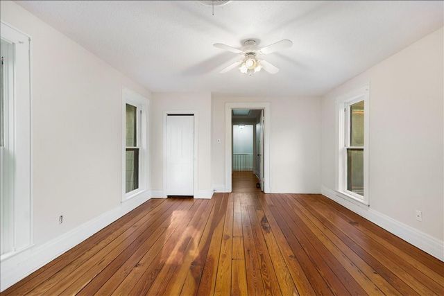 816 W Adoue Street, Alvin, TX 77511