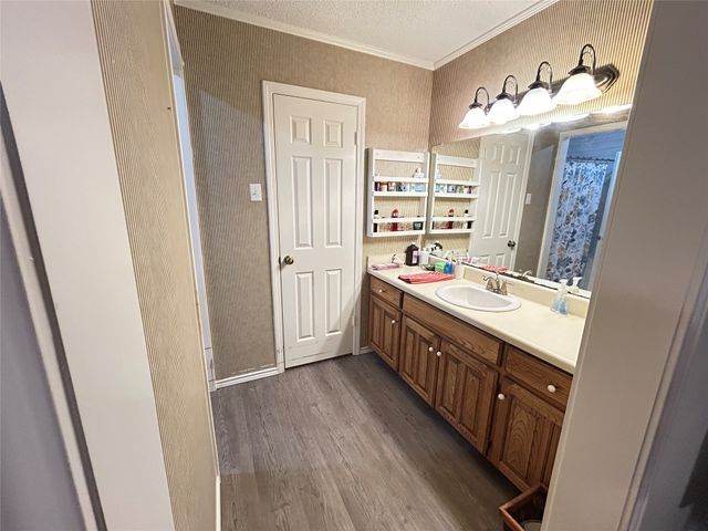 120 Cedar Springs Boulevard, Sulphur Springs, TX 75482