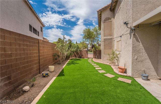 2462 Silver Blossom Lane, Henderson, NV 89052
