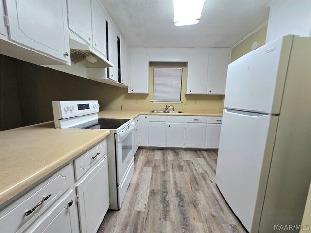 2106 CAPITOL Avenue, Montgomery, AL 36107