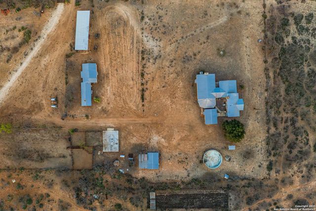 773 toquigny, Carrizo Springs, TX 78834