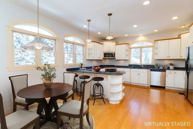 548 High Street, Westwood, MA 02090