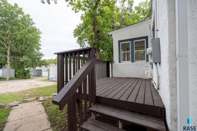 1911 S Walts Ave Avenue, Sioux Falls, SD 57105