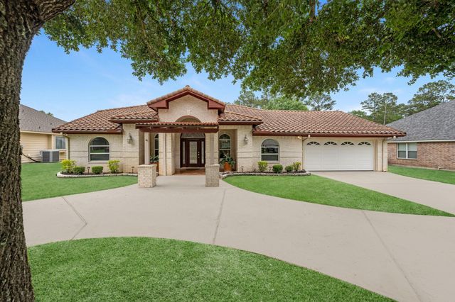 12009 Mustang Avenue, Willis, TX 77378