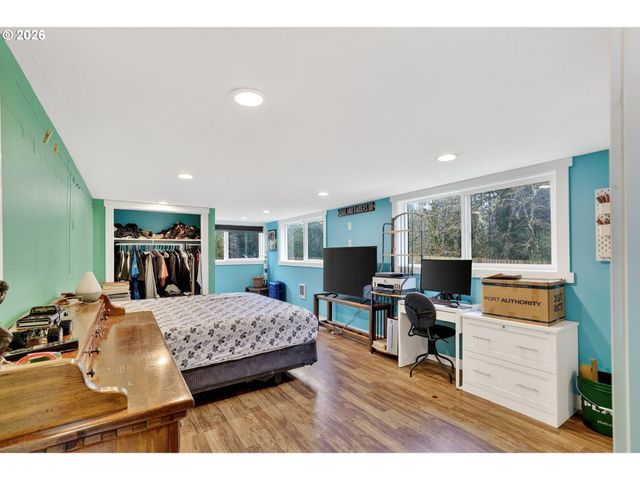 24511 Ne W H GARNER Rd, Yacolt, WA 98675