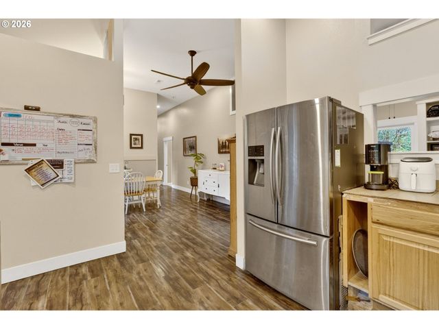 24511 Ne W H GARNER Rd, Yacolt, WA 98675