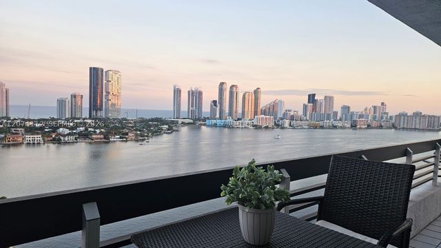 3530 Mystic Pointe Dr 2215, Aventura, FL 33180