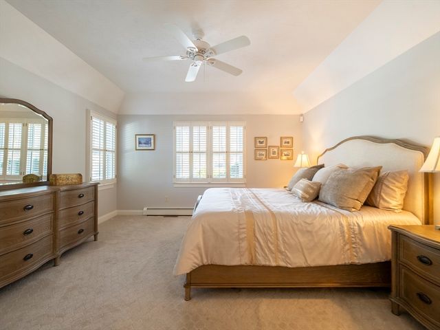 28 Watercourse Pl, Plymouth, MA 02360