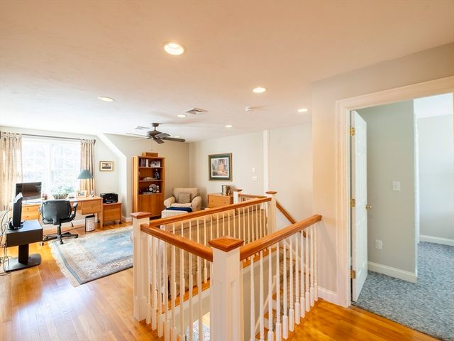 28 Watercourse Pl, Plymouth, MA 02360