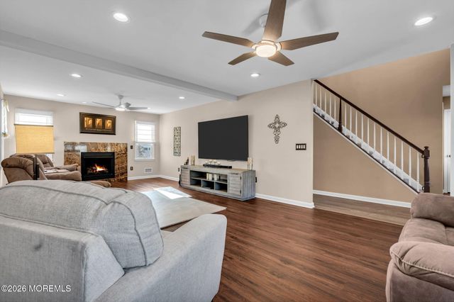 15 Eagle Drive, Bayville, NJ 08721