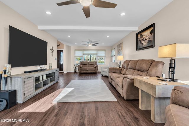 15 Eagle Drive, Bayville, NJ 08721