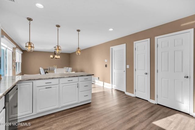 15 Eagle Drive, Bayville, NJ 08721