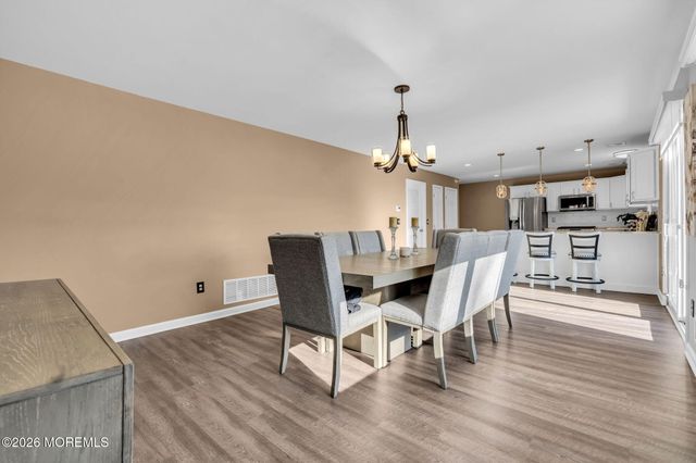 15 Eagle Drive, Bayville, NJ 08721