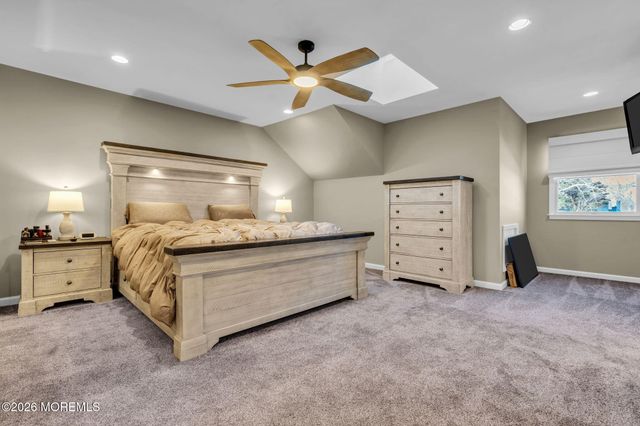 15 Eagle Drive, Bayville, NJ 08721