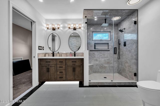 15 Eagle Drive, Bayville, NJ 08721