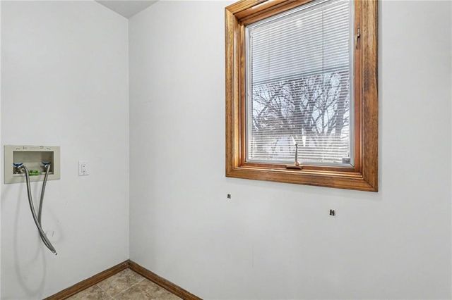 9301 NW 80th Street, Weatherby Lake, MO 64152