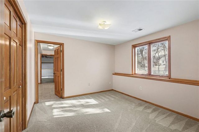 9301 NW 80th Street, Weatherby Lake, MO 64152