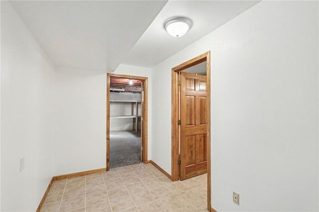 9301 NW 80th Street, Weatherby Lake, MO 64152