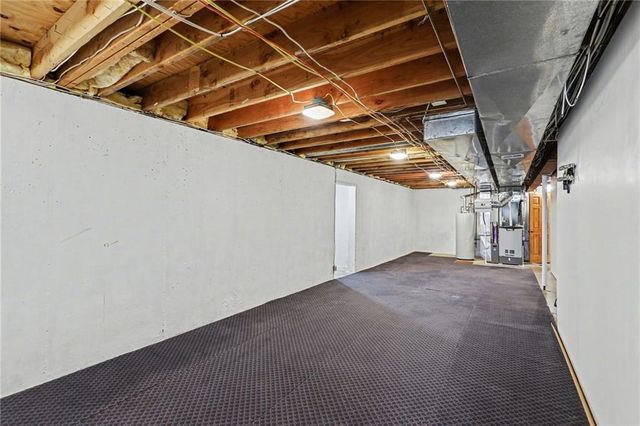 9301 NW 80th Street, Weatherby Lake, MO 64152