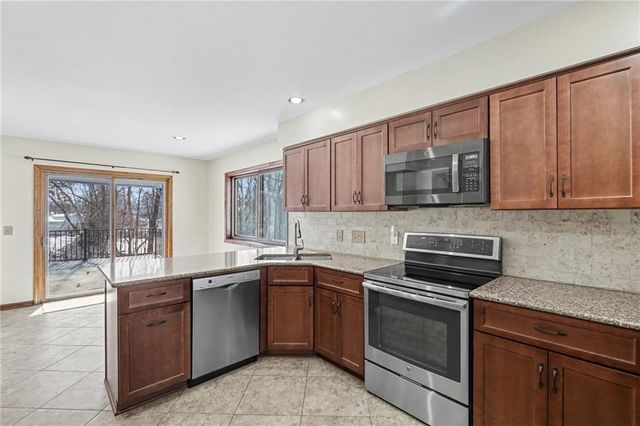 9301 NW 80th Street, Weatherby Lake, MO 64152