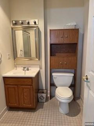 189 Forest Avenue, Paramus, NJ 07652