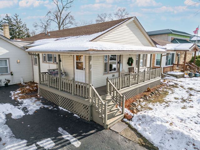 303 N Elmwood Avenue, Wood Dale, IL 60191