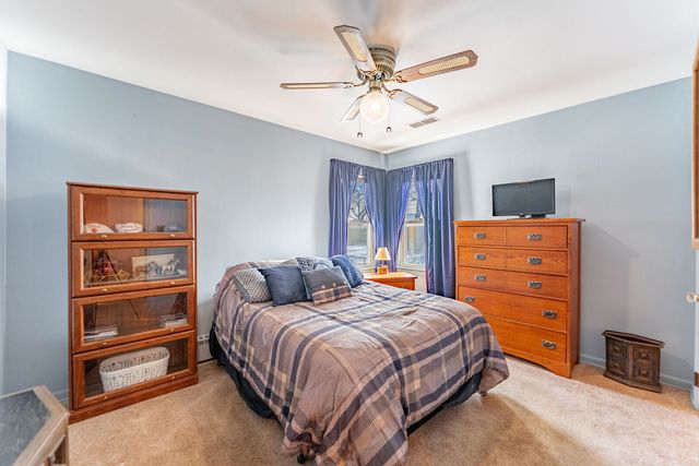 303 N Elmwood Avenue, Wood Dale, IL 60191