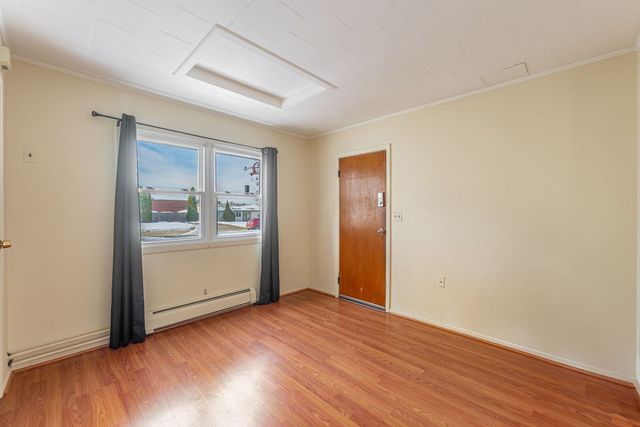 303 N Elmwood Avenue, Wood Dale, IL 60191