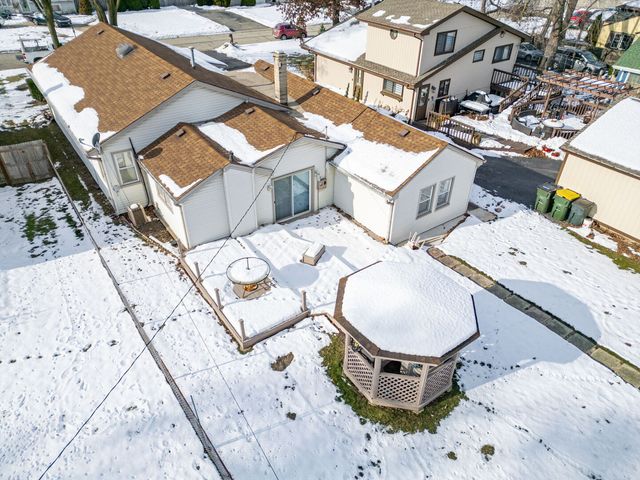 303 N Elmwood Avenue, Wood Dale, IL 60191