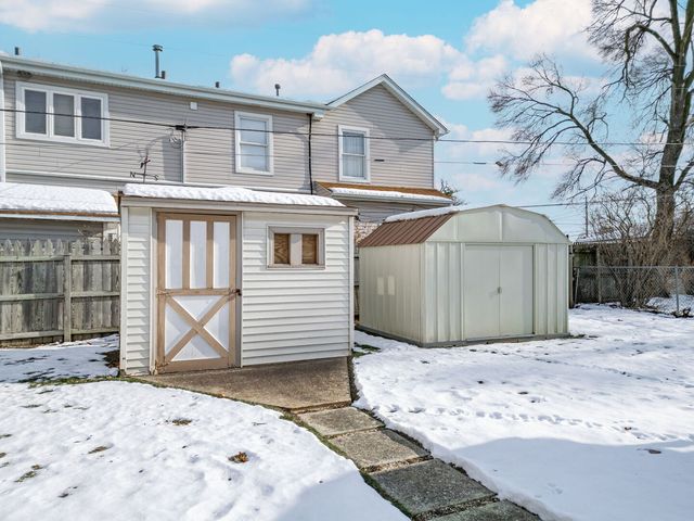 303 N Elmwood Avenue, Wood Dale, IL 60191