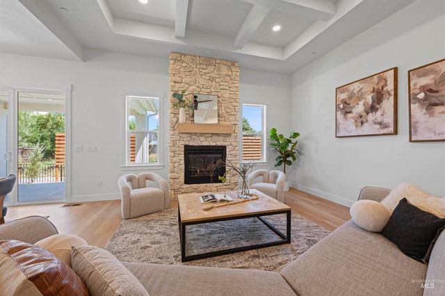 707 E Merino St, Kuna, ID 83634