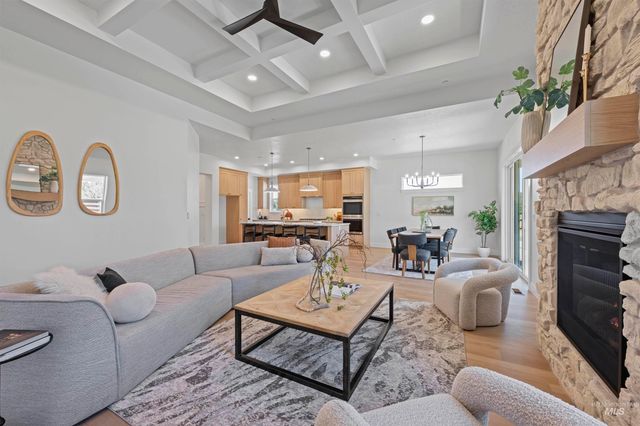 707 E Merino St, Kuna, ID 83634