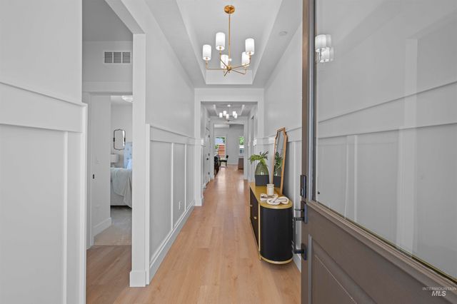 707 E Merino St, Kuna, ID 83634