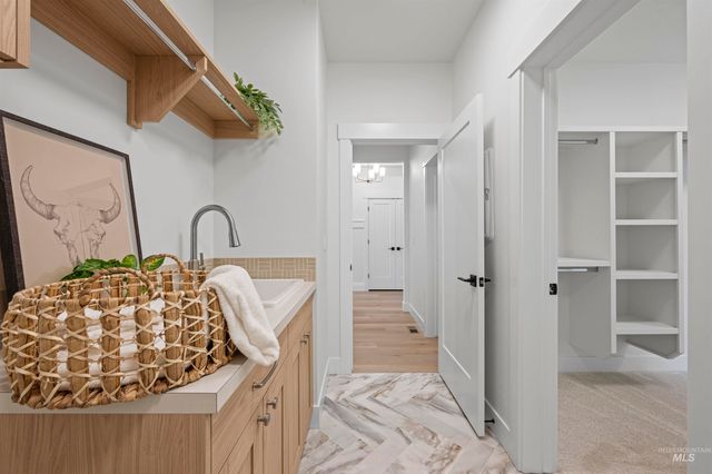 707 E Merino St, Kuna, ID 83634