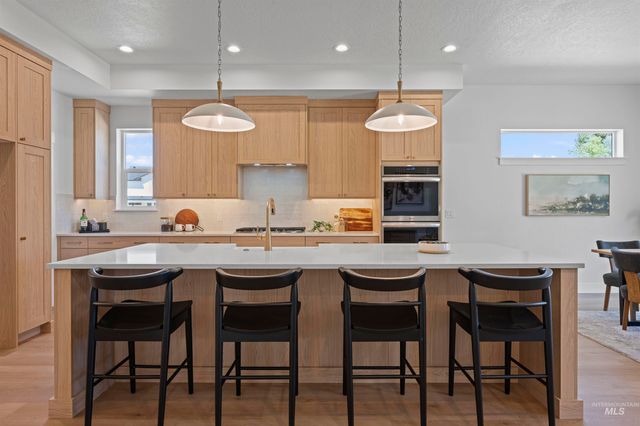 707 E Merino St, Kuna, ID 83634