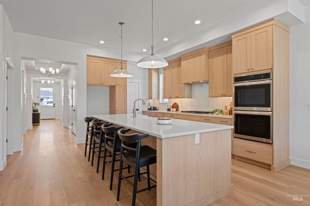 707 E Merino St, Kuna, ID 83634