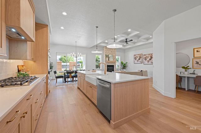 707 E Merino St, Kuna, ID 83634